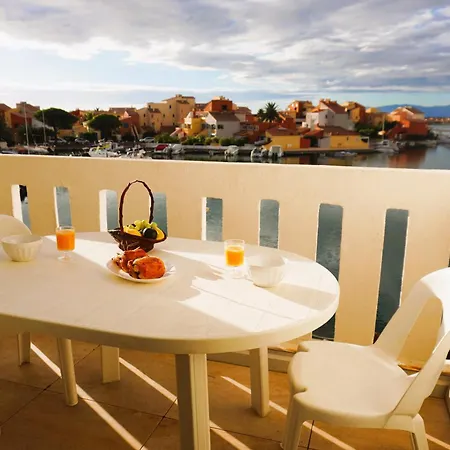 Le Nautica Terrasse 2 Pers Piscine *